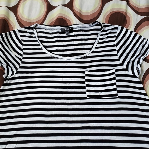 🫱🏿‍🫲🏾 Women stripe spense knit maternity shirt size xl - Picture 2 of 8